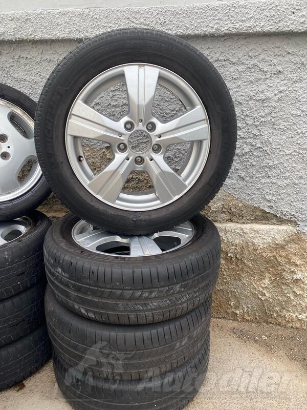Fabričke rims and Michelin tires