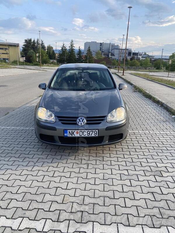 Volkswagen - Golf 5 - 1.9 tdi