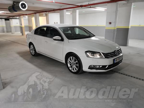 Volkswagen - Passat - 2.0 TDI HIGHLINE