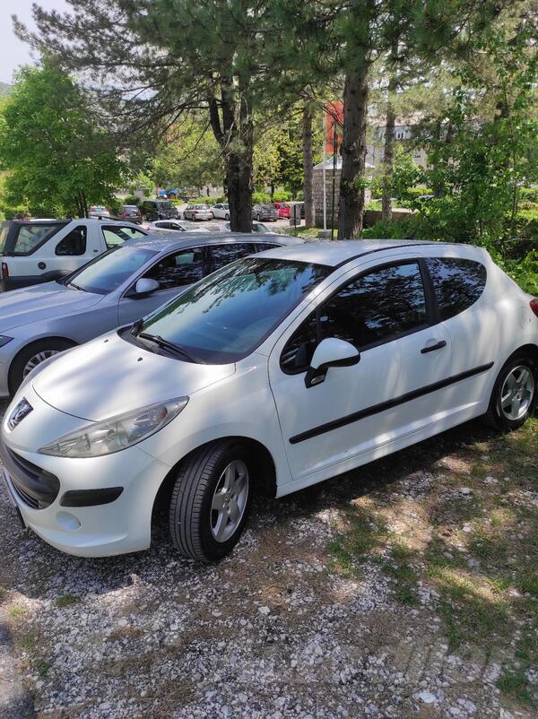 Peugeot - 207 - 1.4 hdi