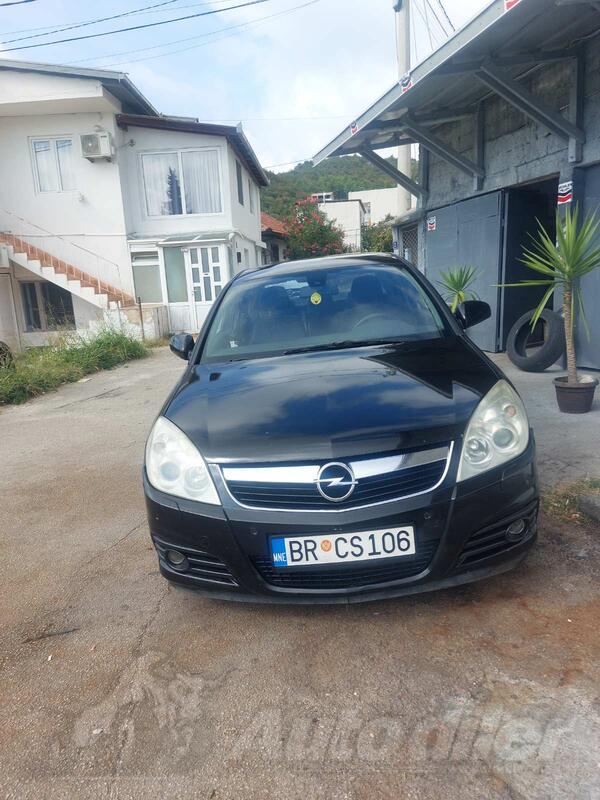 Opel - Vectra - 2.0