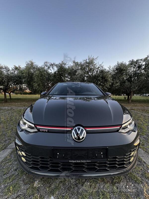 Volkswagen - Golf 8 - 2.0 GTI