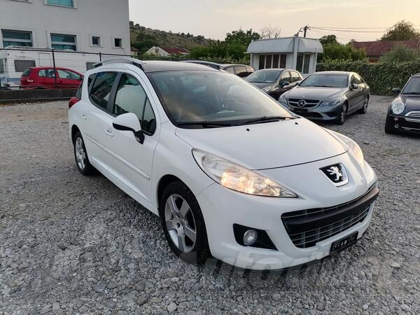 Peugeot - 207 - 1.6 I AUTOMATIK