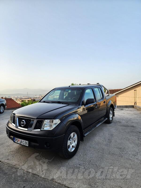 Nissan - Navara - 2.5 DCI