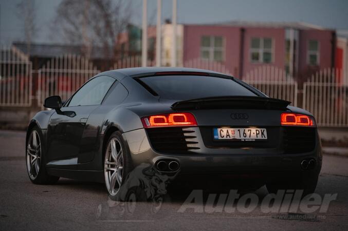 Audi - R8