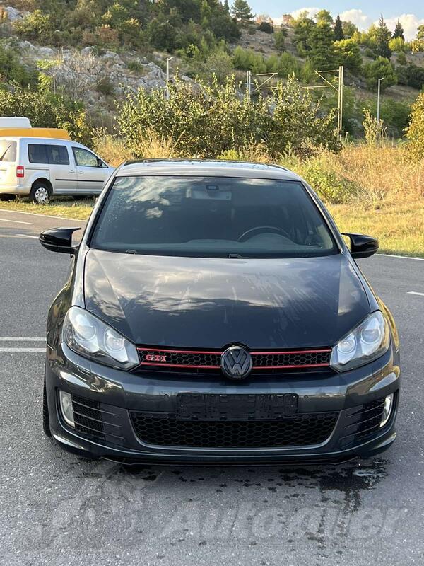 Volkswagen - Golf GTI - 2.0 GTI