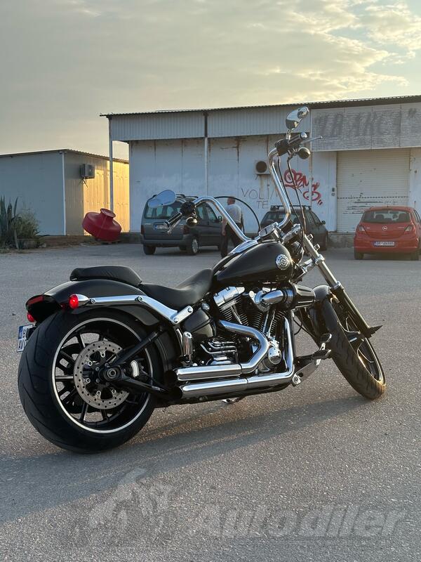 Harley-Davidson - Breakout - Screamin Eagle 110