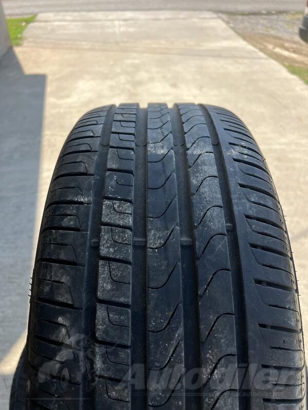 Pirelli - 255 40R20 - Summer tire