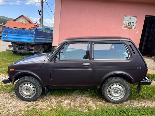 Lada - Niva - 1.7