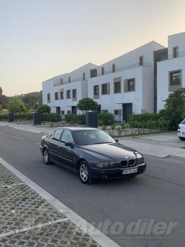 BMW - 525 - 2.5 tds