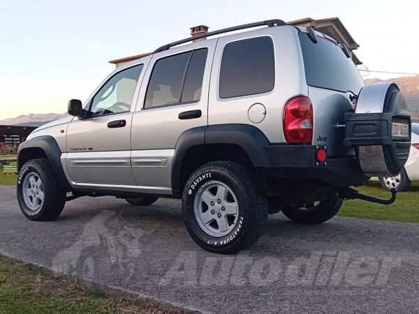 Jeep - Liberty - 2.5crd