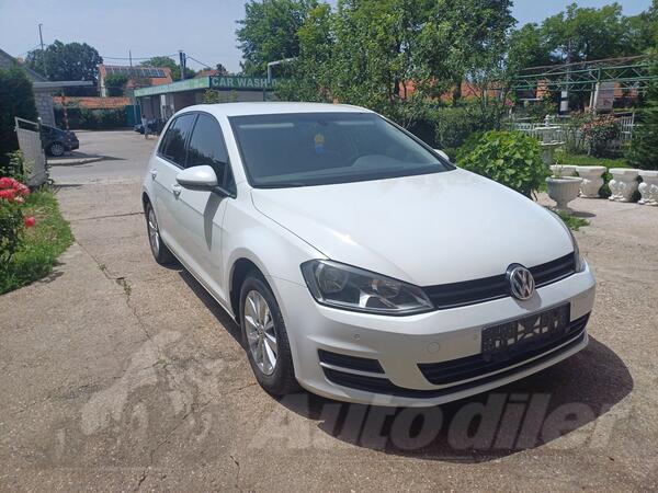 Volkswagen - Golf 7 - 1.6 tdi⁶