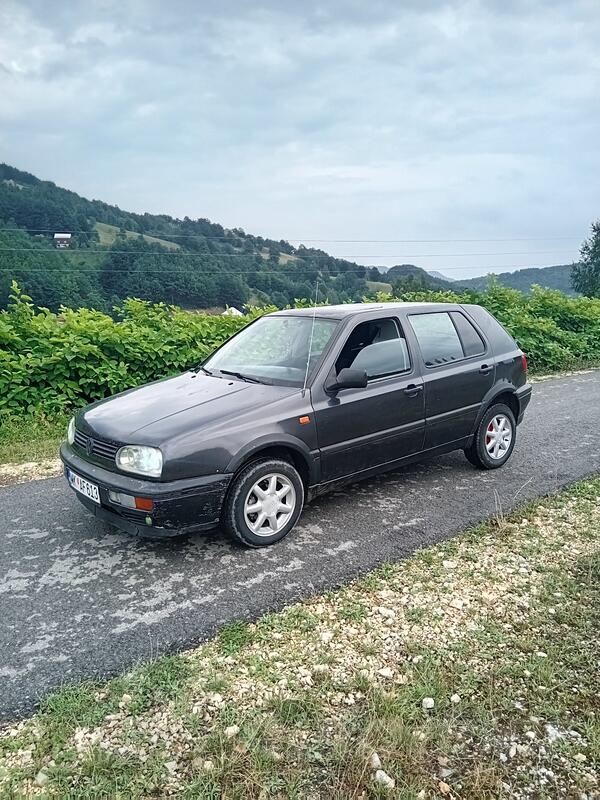 Volkswagen - Golf 3 - 1.9