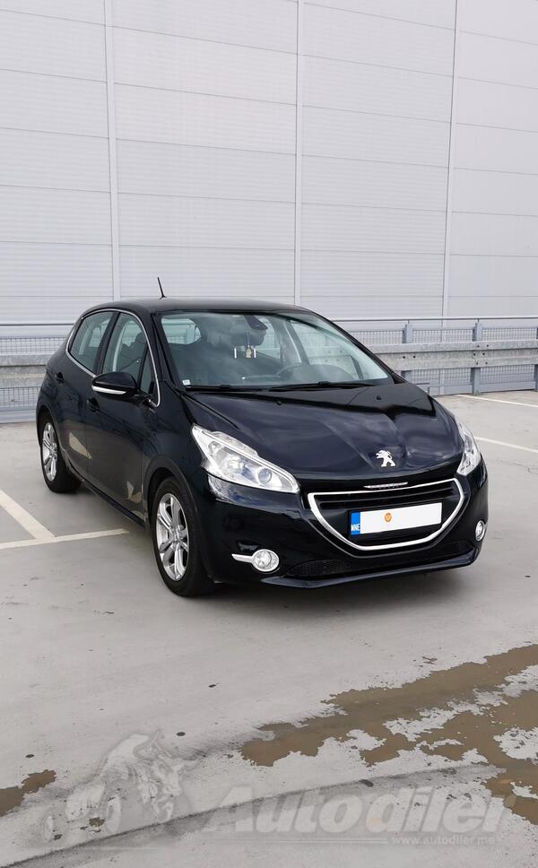 Peugeot - 208 - 1.4 HDI Allure