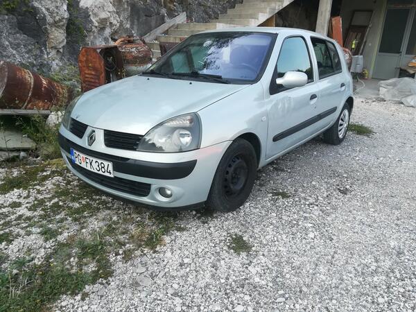 Renault - Clio - 15 dci