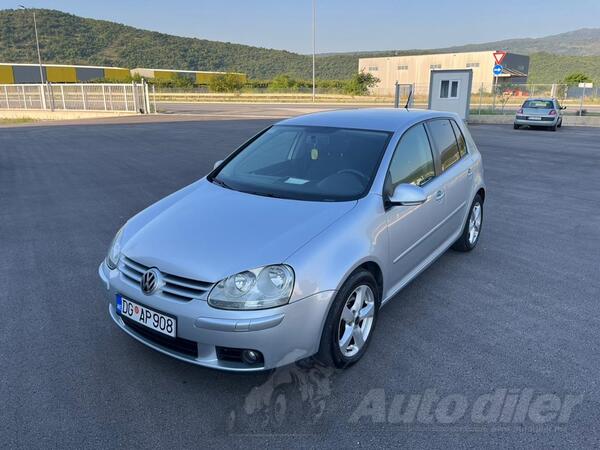 Volkswagen - Golf 5 - 2.0