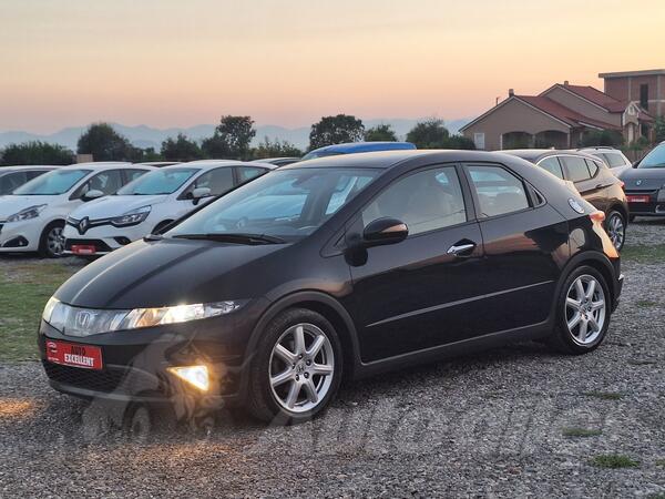 Honda - Civic - 1.8 I-VTEC