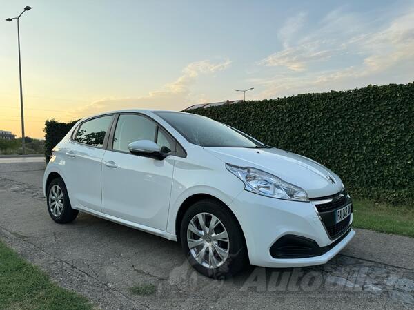 Peugeot - 208 - 1.6 HDI