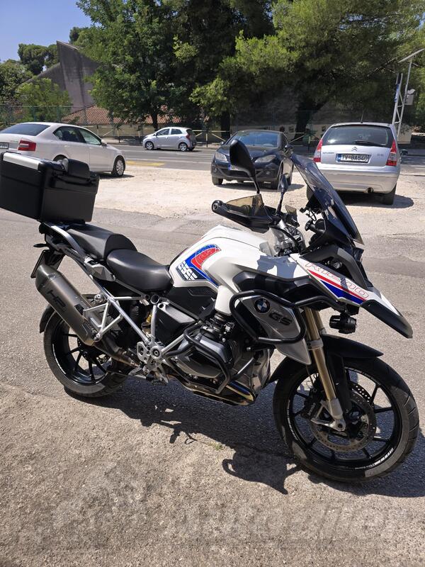 BMW - R 1200 GS