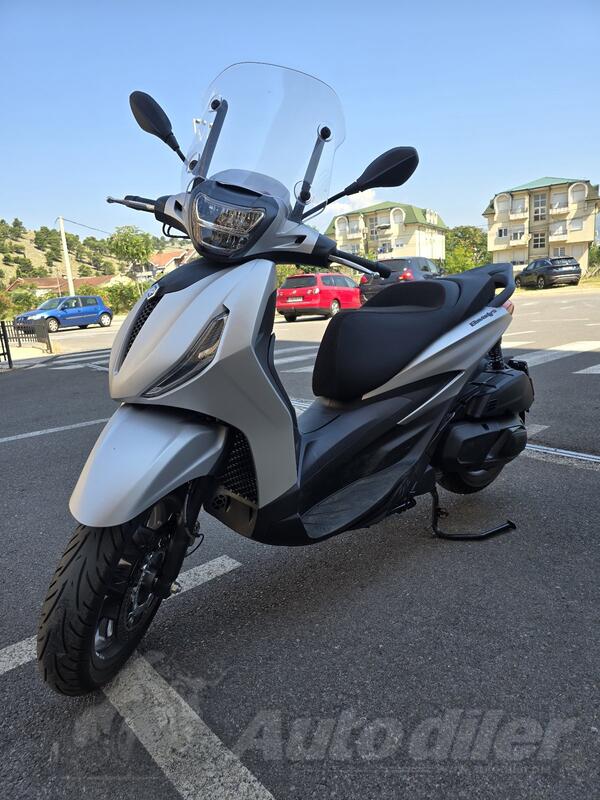 Piaggio - Beverly 400s