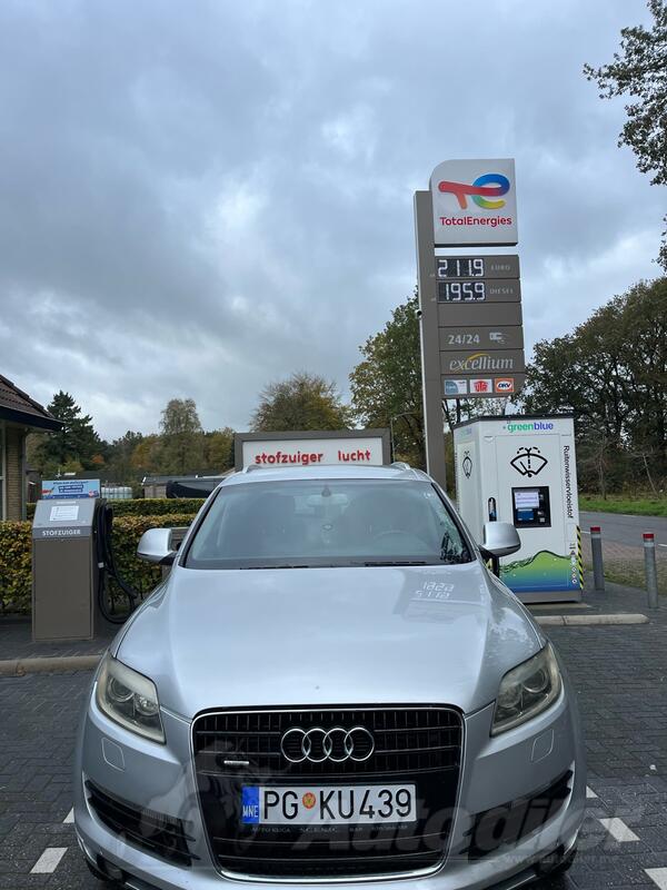 Audi - Q7