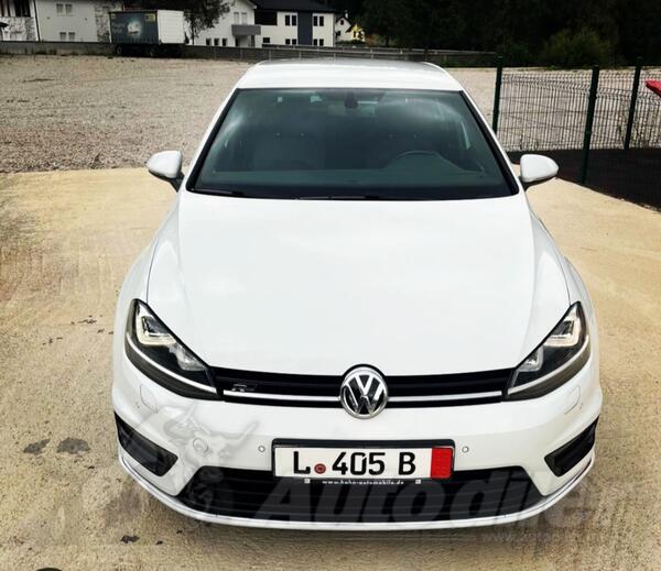 Volkswagen - Golf 7 - R-line (2.0)