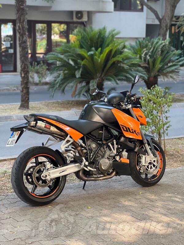 KTM - Superduke 990