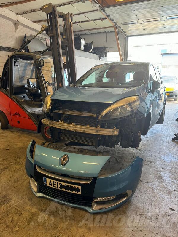 Renault - Scenic 1,5dci in parts