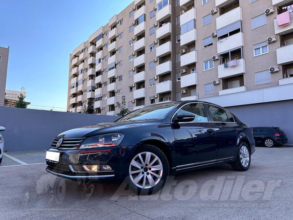 Volkswagen - Passat - 1.6 TDI Comfortline 105 KS