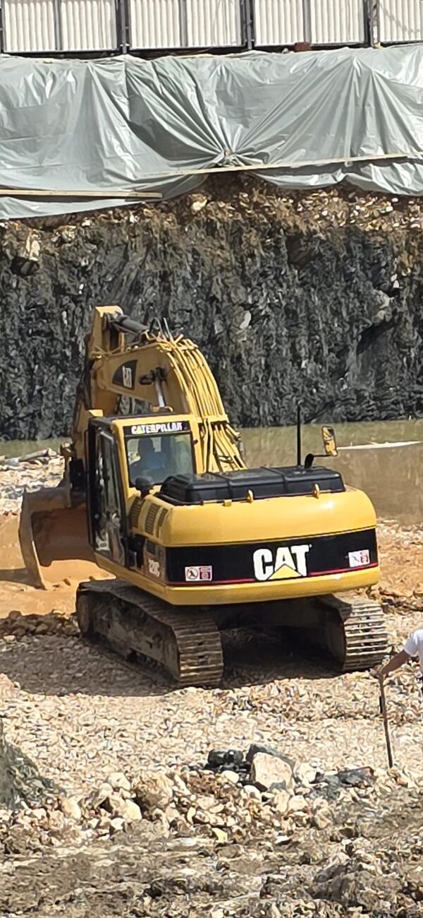 CAT - 320Cln