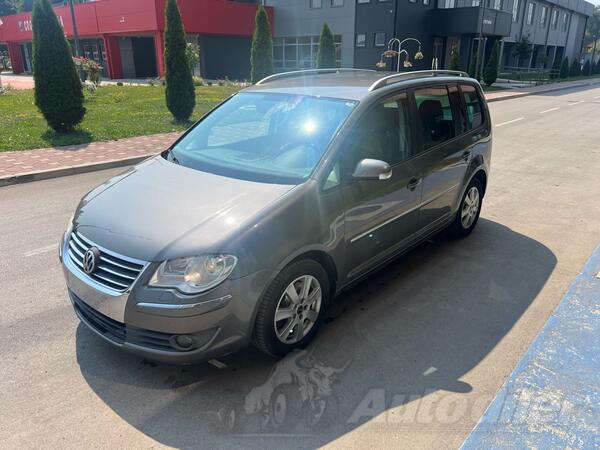 Volkswagen - Touran - 2.0 tdi dsg