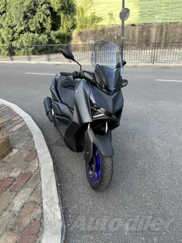 Yamaha - Xmax300