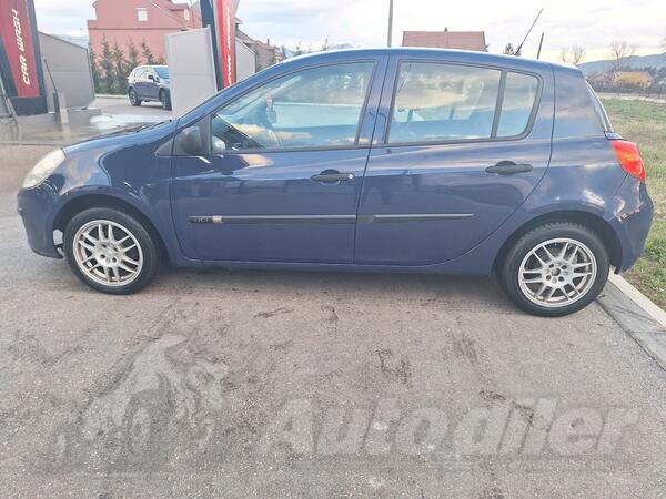 Renault - Clio