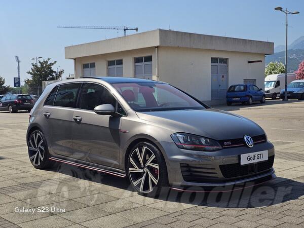 Volkswagen - Golf GTI - gti