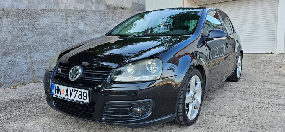 Volkswagen - Golf 5 - 1.9 tdi