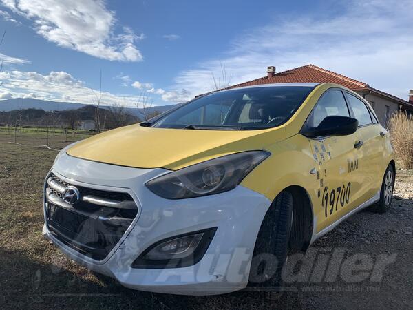 Hyundai - i30 - 1.4 CRDI