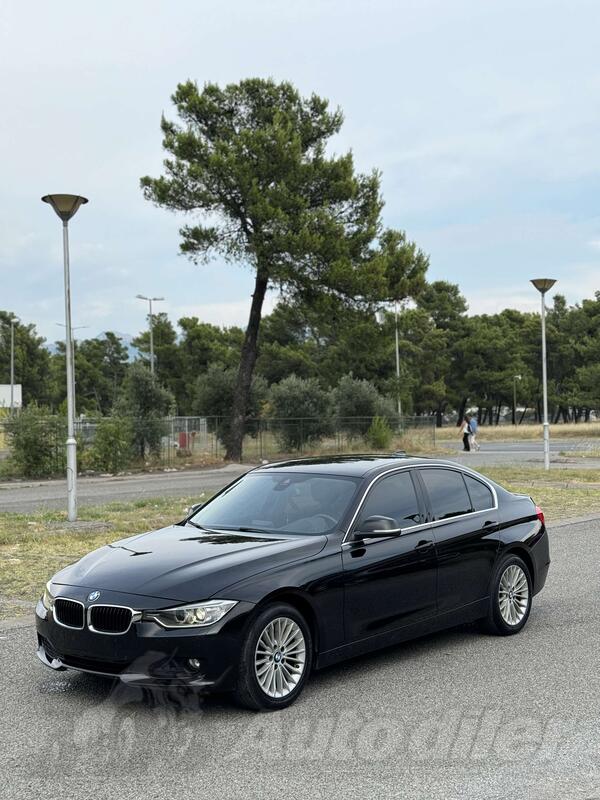 BMW - 320