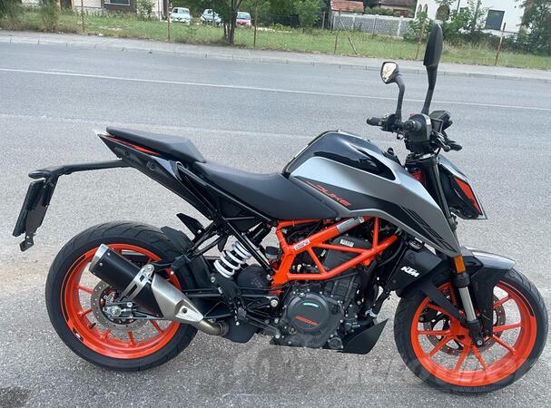 KTM - 390 DUKE