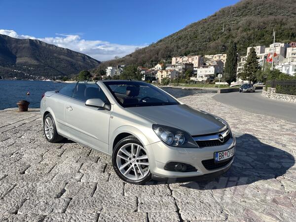 Opel - Astra - 1.8