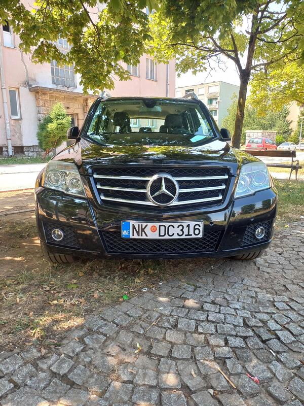 Mercedes Benz - GLK 220 - CDI BLUE EFFICENCY 4 MATIC