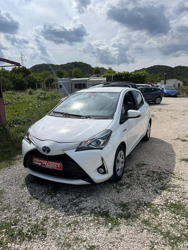 Toyota - Yaris - 1.5 HYBRID.AUTOMATIK