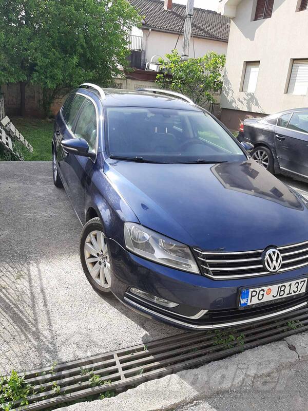 Volkswagen - Passat