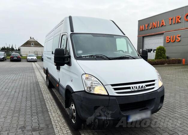 Iveco - Daily 35C15 DOKA / Furgon / 3.5t