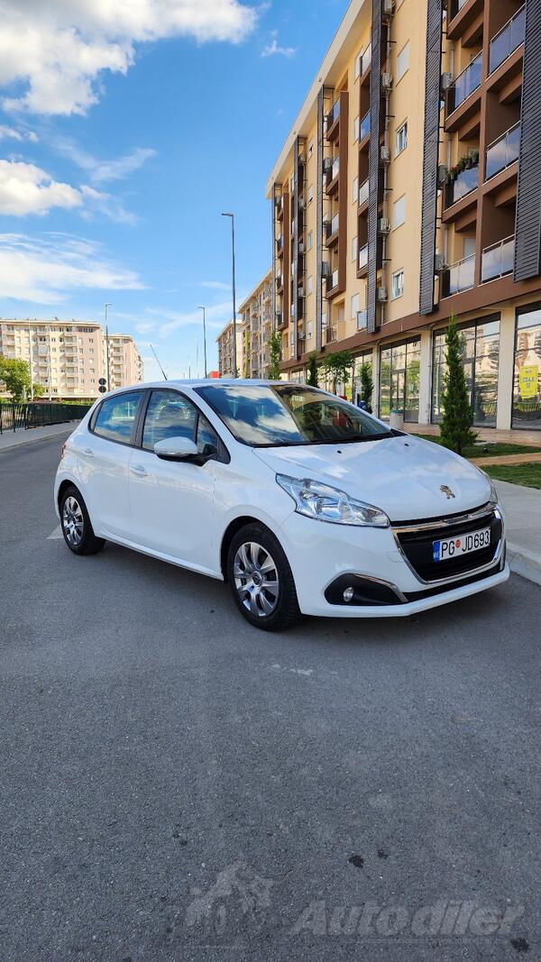 Peugeot - 208 - 1.6 HDI