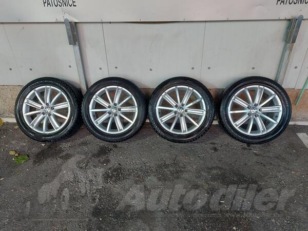 Fabričke rims and Bridgestone tires