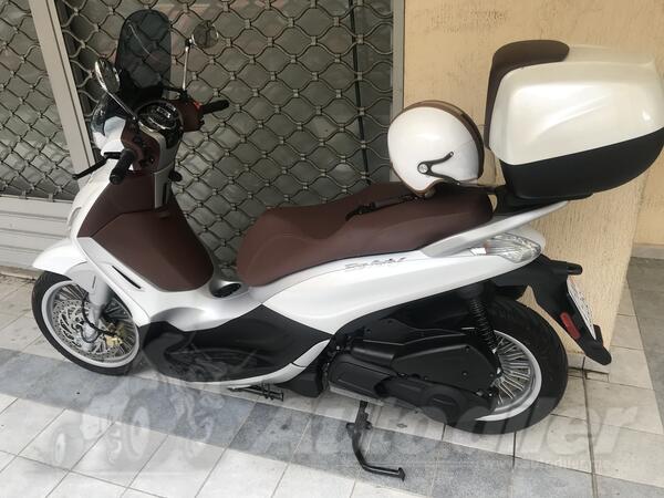 Piaggio - Beverly 300 ABS