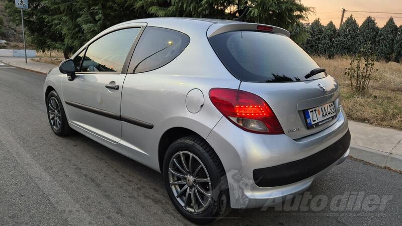 Peugeot - 207 - 1.4 hdi