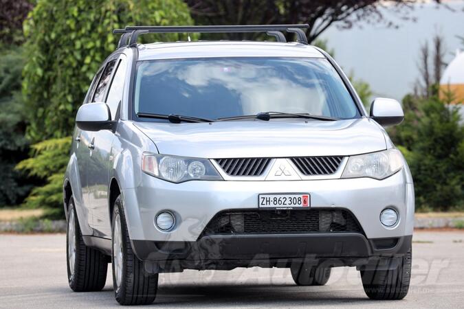 Mitsubishi - Outlander - 2.0