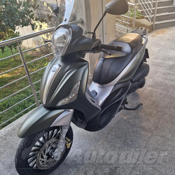 Piaggio - Beverly 300 S