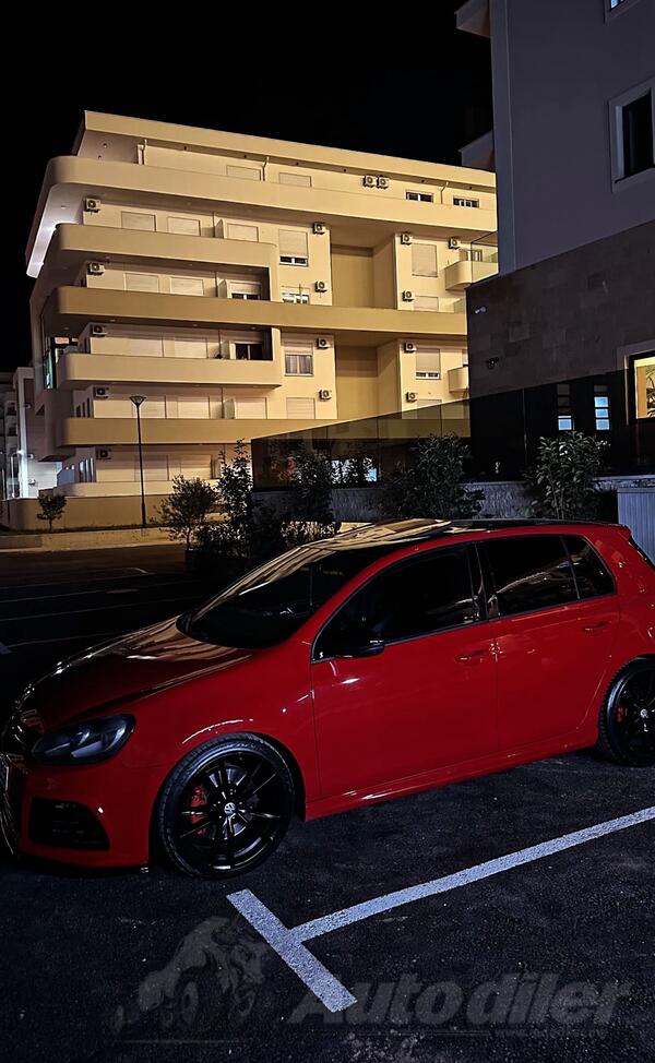 Volkswagen - Golf GTI - GTI